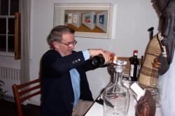 20030322 Schwarz 005 Paul decanting.jpg (892715 bytes)