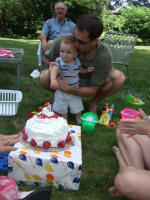 20070630 CGA Bday (091)v Cooper at cake.jpg (2883457 bytes)