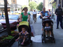 20070721 TOB 066 walking home.jpg (3032959 bytes)