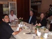 20070708 Bermuda 024 dinner.jpg (2939200 bytes)