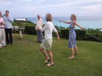 20070711 Bermuda 063 dancing.jpg (3130615 bytes)