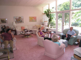 20090718 005h Glen's living room.jpg (1948123 bytes)