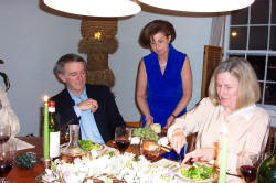 20030322 Schwarz 001 Elegant dinner.jpg (981693 bytes)