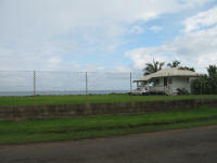 20061208 Tahiti 043 Moorea ocean property.jpg (3026346 bytes)